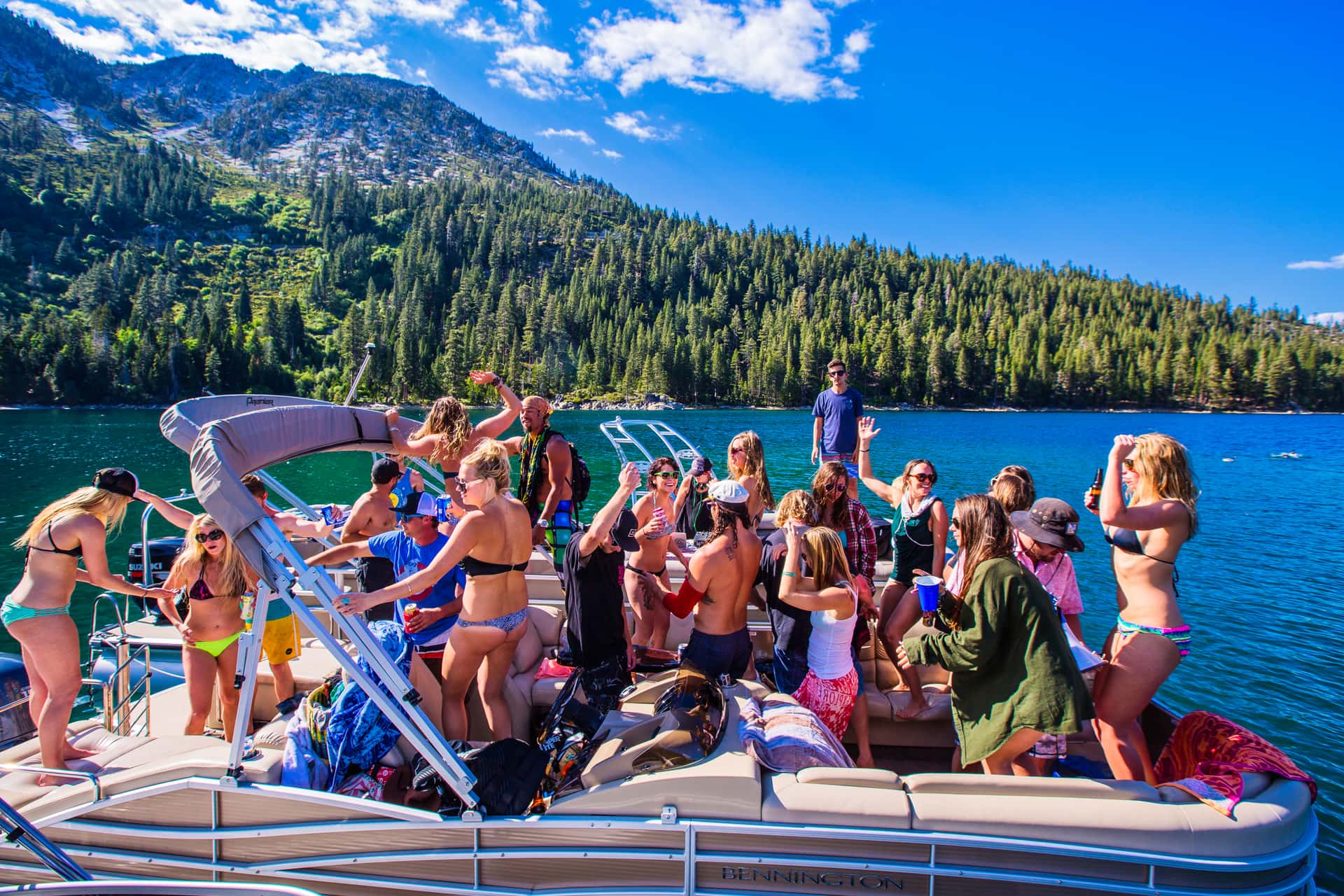 lake boat party